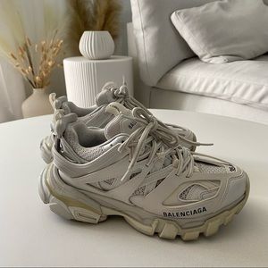 🌟Pre-loved Balenciaga Track Sneakers | White | Size 35🌟